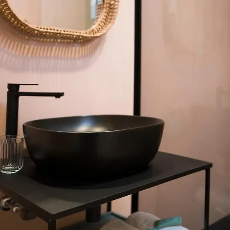 Brand New Luxury Noa Apartment *